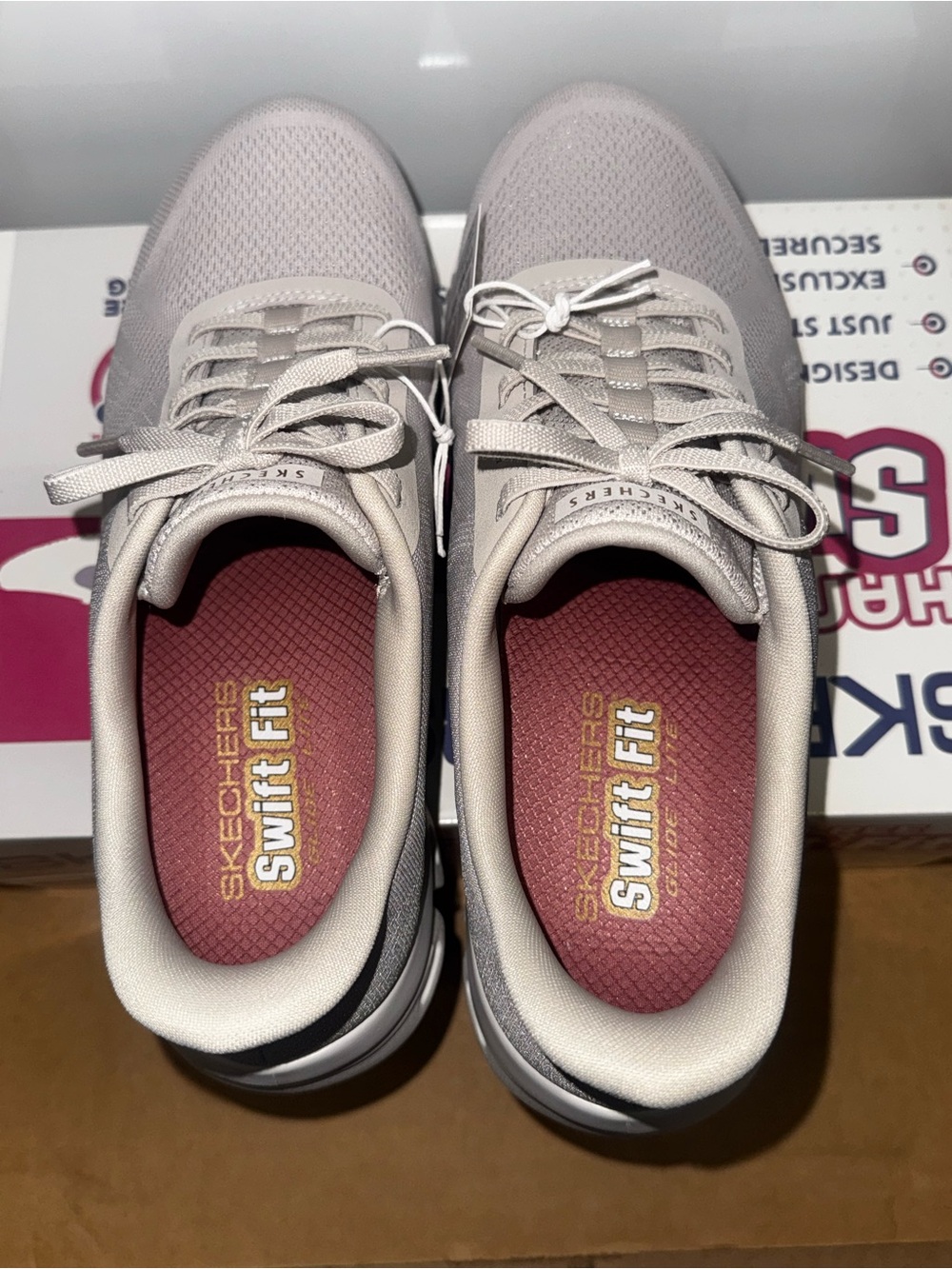 Skechers Womens Sz: 10 Hands Free Swift Fit Glide-Lite 2.0 Sneakers 1961240 NWT - Picture 5 of 5
